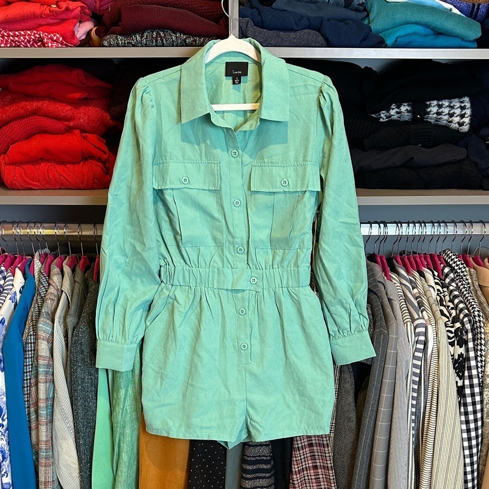 Lumiere mint long sleeve 4 pocket button down romper size S NWT